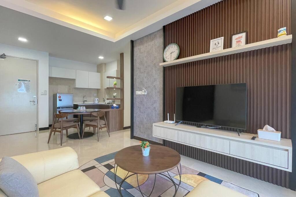 Apartment 【netflix】twice Happy Suites_2bedr Silverscape *
