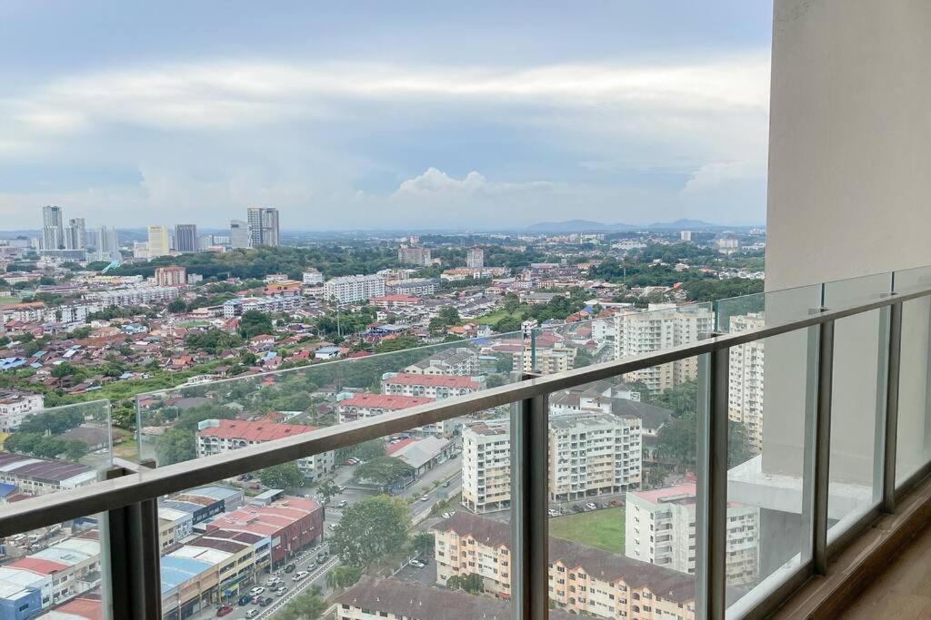 【netflix】twice Happy Suites_2bedr Silverscape Apartment