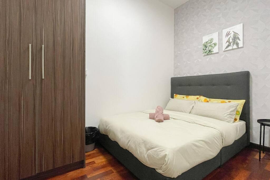 Apartment 【netflix】twice Happy Suites_2bedr Silverscape
