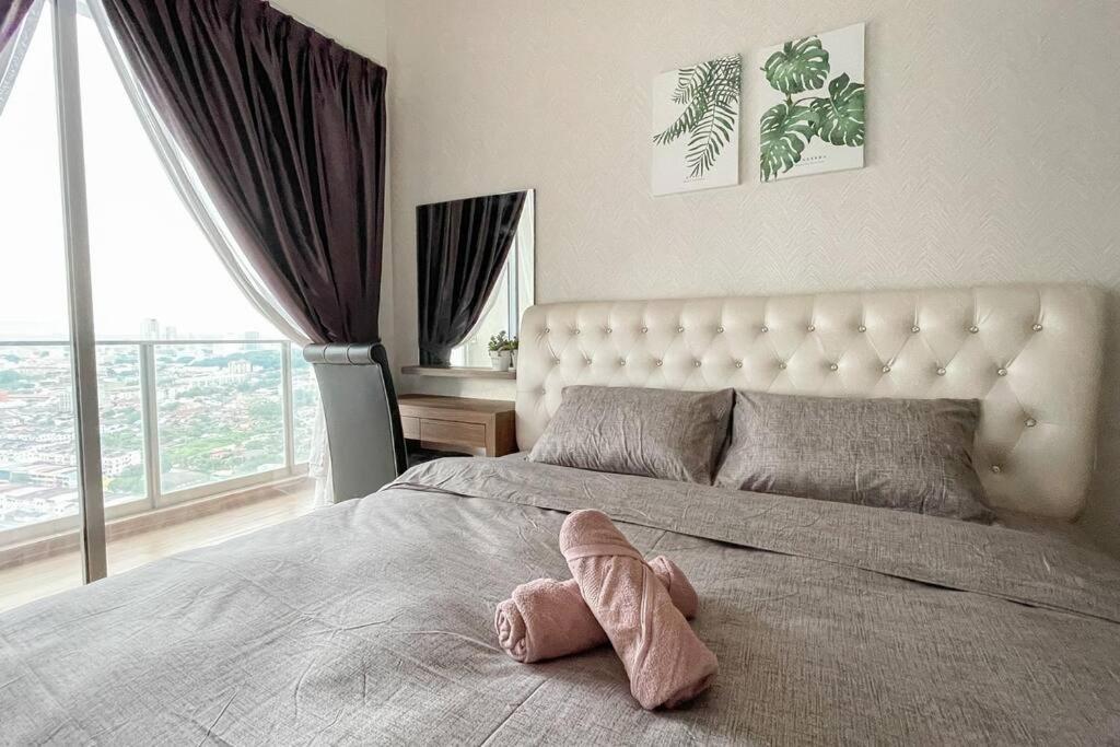 Apartment 【netflix】twice Happy Suites_2bedr Silverscape *
