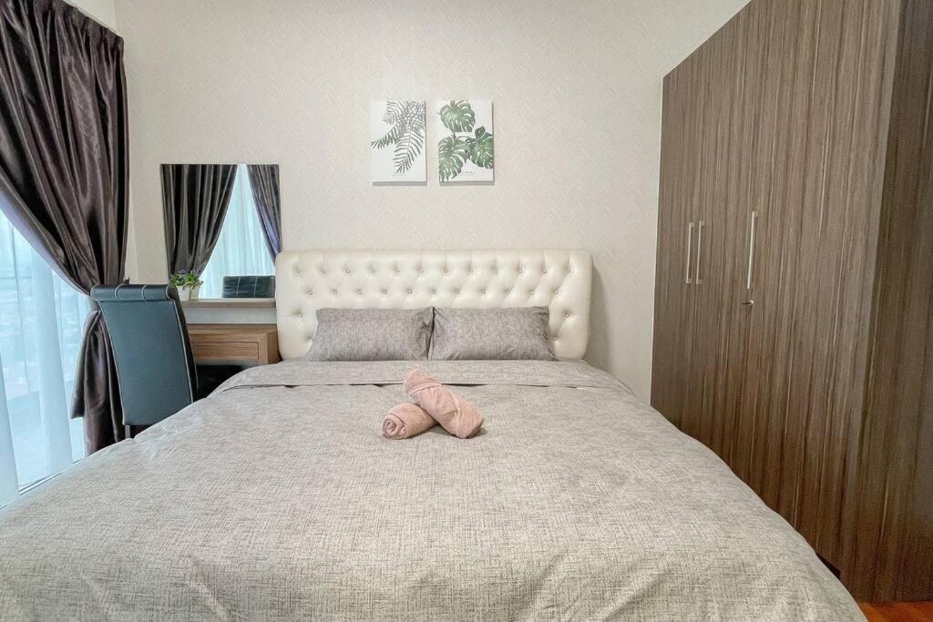 【netflix】twice Happy Suites_2bedr Silverscape Malacca